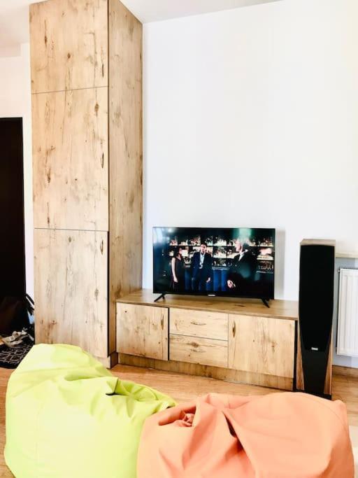 Nowoczesny Apartament Na Pradze Varsó Kültér fotó