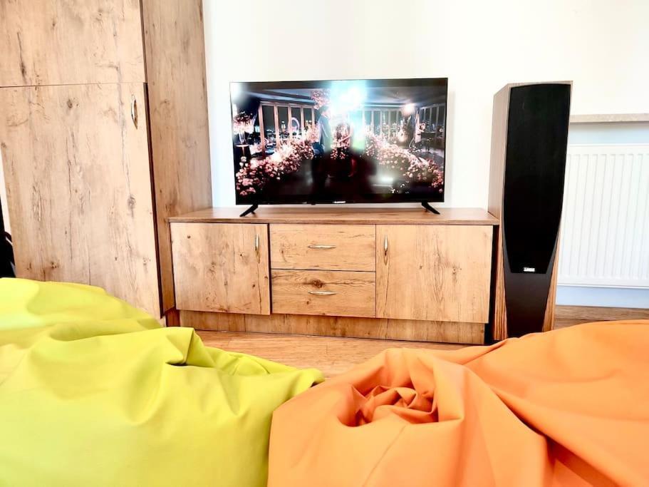 Nowoczesny Apartament Na Pradze Varsó Kültér fotó